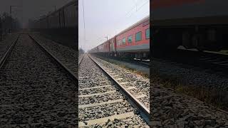 Full speed train #shortvideo #Kisaan Express #indianrailways screenshot 1
