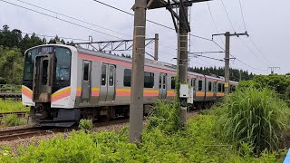【2025/06/14 5:42〜43·E129系】羽越線 早朝の平木田駅に入るE129系4両編成(羽越線〜白新線上り 920M·村上→新潟)