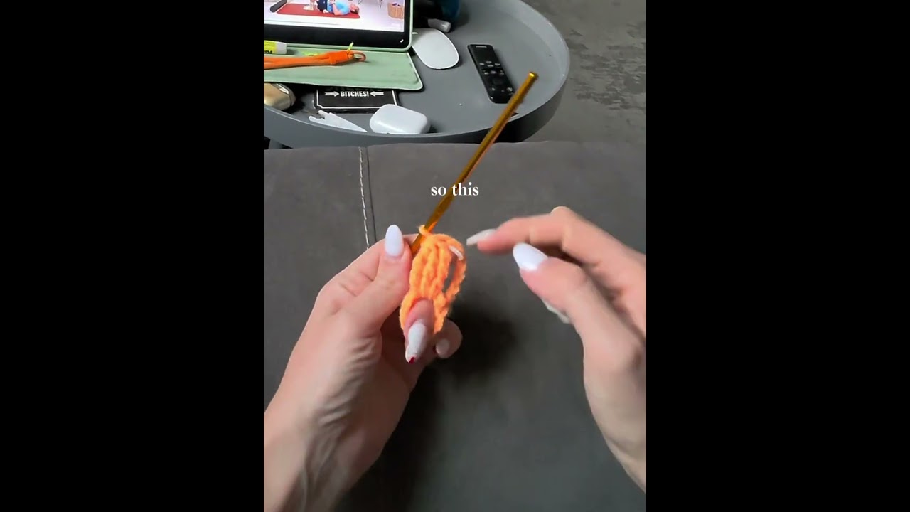 Flower keychain tutorial #tutorial #crochet #knittig #keychain #pattern 