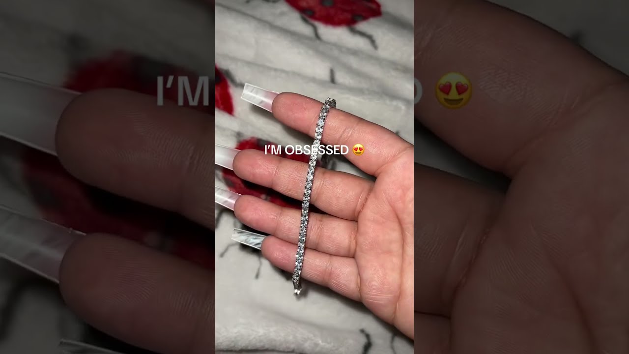 Can T Stop Wearing It Pavoi Jewelry Bracelet Giftideas Giftsforher