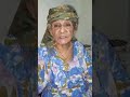 عجوز من الجلفة تضحك على الجائريون واهتمامهم بفرنسا 