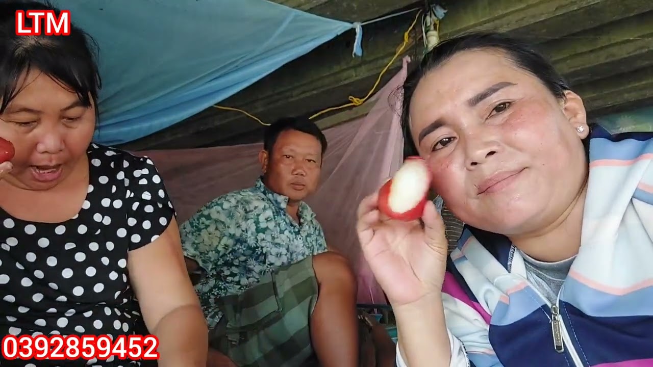 Buổi trưa em Loan rủ chị Ba ăn món này