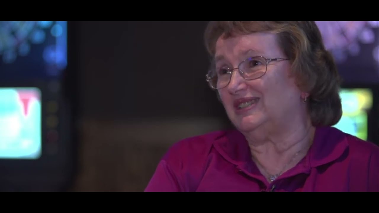 Diana Rutherford---LadyDi---Darts - YouTube