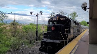Northbound Pascack Valley Line arrives into Secaucus Junction, NJ