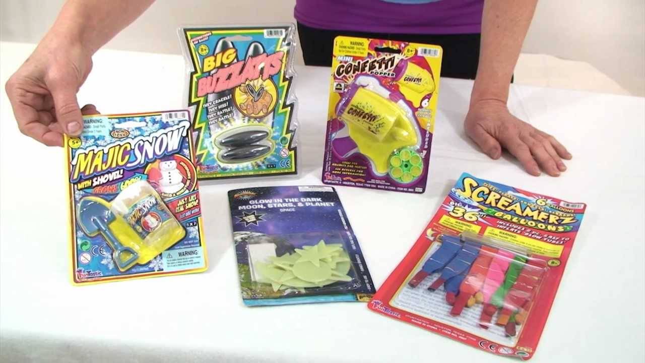 Christmas Stocking Gift Ideas: Stocking Stuffers for Kids - YouTube