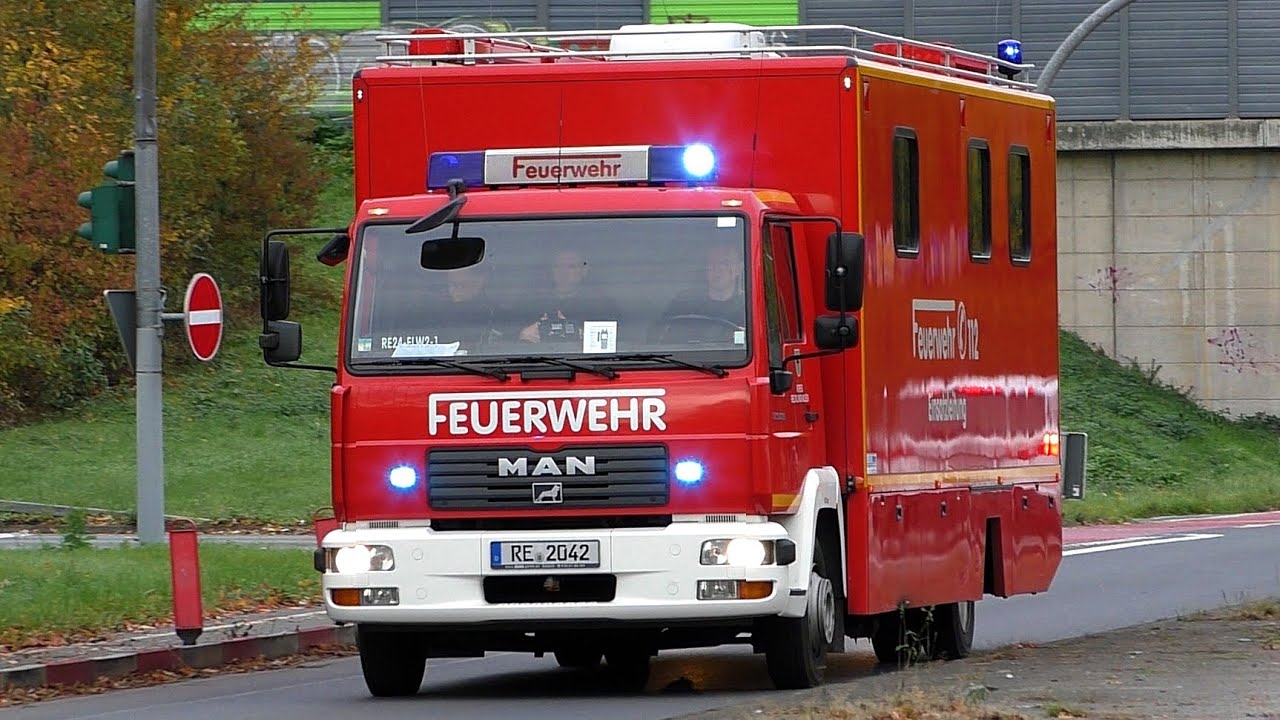 Explosion in Lagerhalle! | Großeinsatz in Castrop-Rauxel - Einsatzfahrten