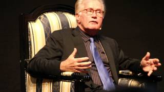 How does Martin Sheen make his marriage work