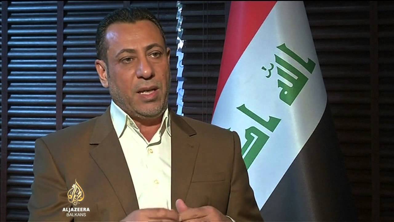 يثق العراقيون بجيشهم، بينما لا يثق به الآخرون.