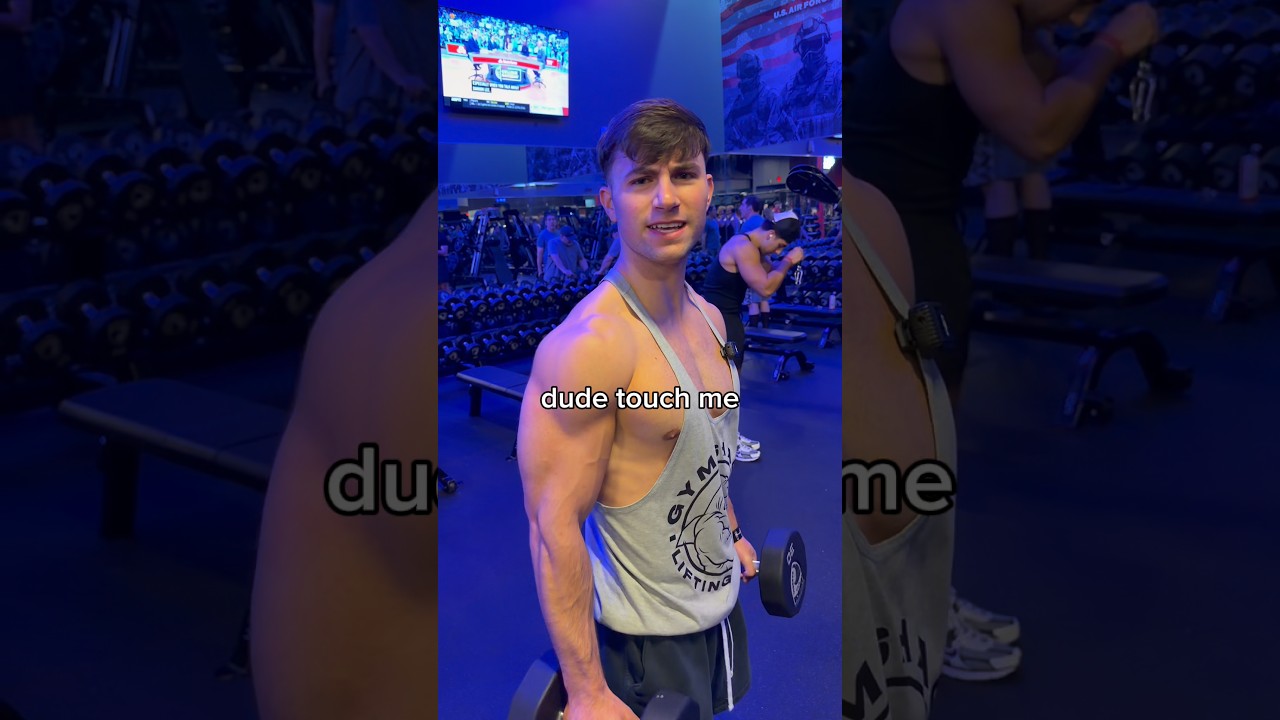 Ему не стоило меня трогать😭