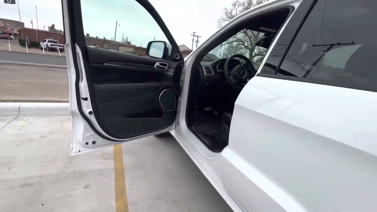 Jeep srt CATLESS straight pipe!!😧