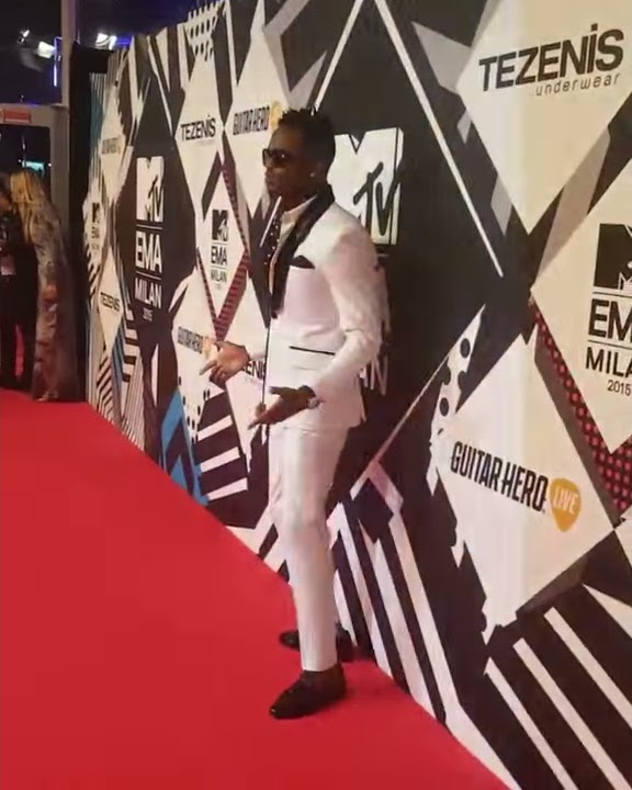 diamond platnumz akipewa tuzo mtvema2015