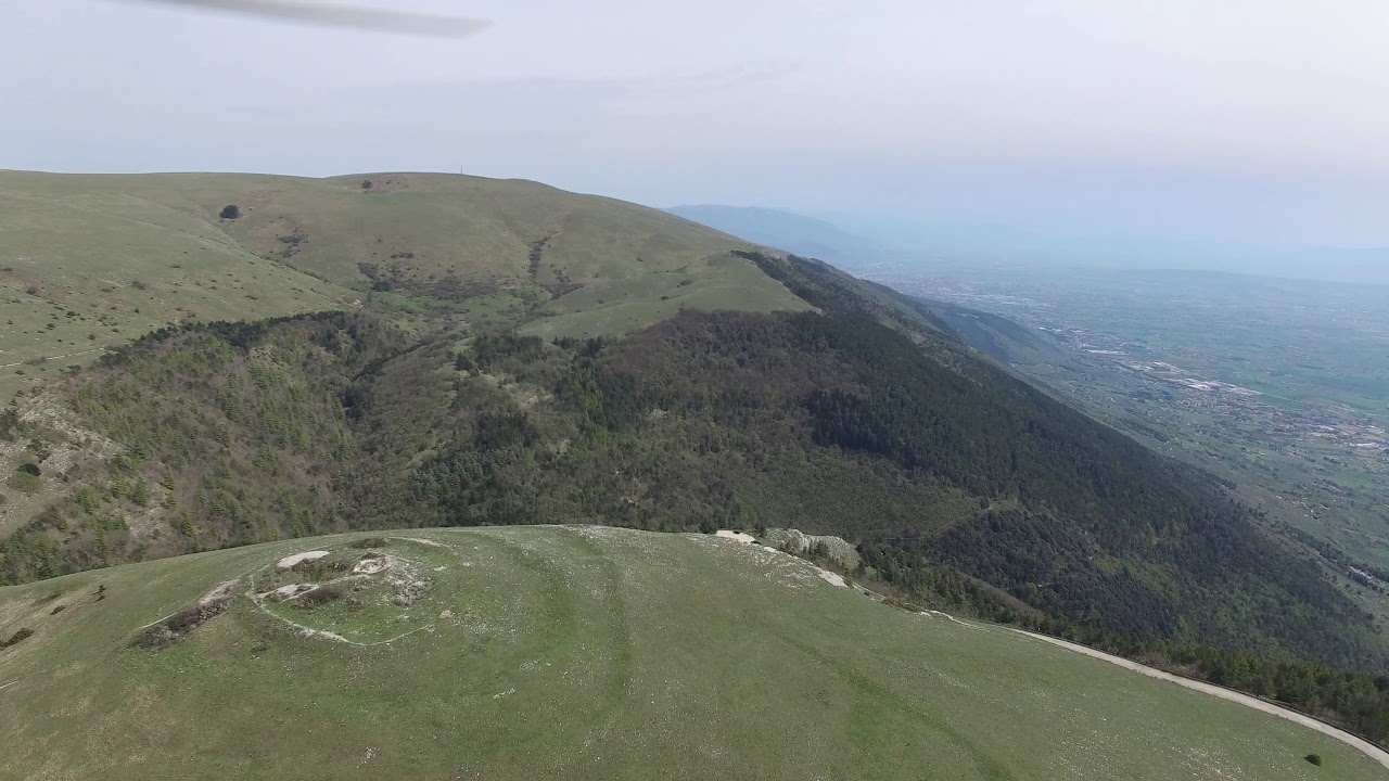 Monte Subasio con drone