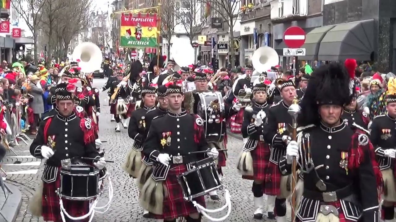 Start Grote Optocht Vasteloavend 2023 Maastricht de Kachelpiepers