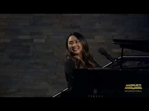 "Amazing Grace (My Chains are Gone)" with Jacqueline Jewel
