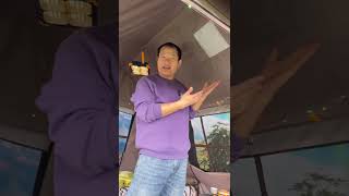 Write a guestbook page filled with a strong white fragrance