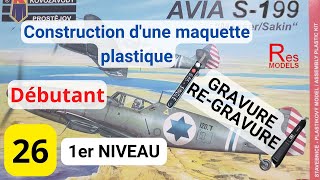 Gravure ou re-gravure de la maquette d'avion ( syn. Regravure, Regravage, gravage )