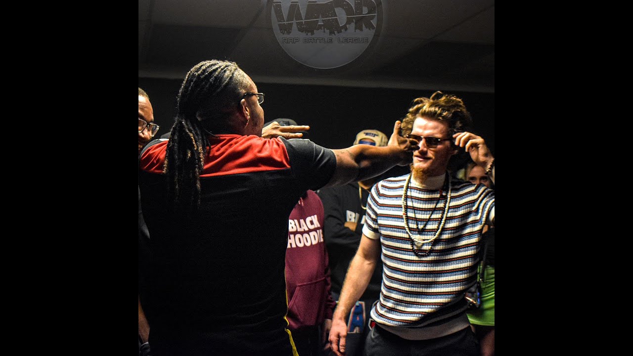 Aaron Sawyer vs La Cruize #WADR #TBL #rapbattle - YouTube