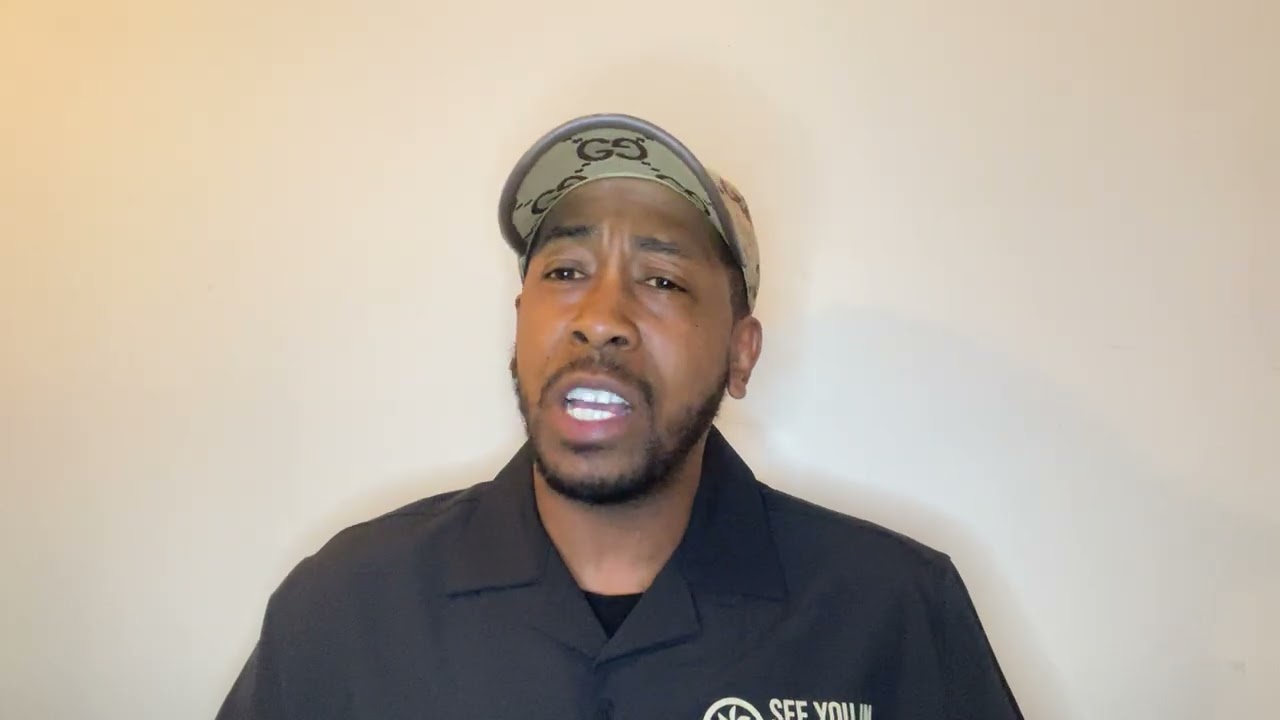 Should Women Keep Their Relationships Private? 🤔 #relationshipadvice #relationship