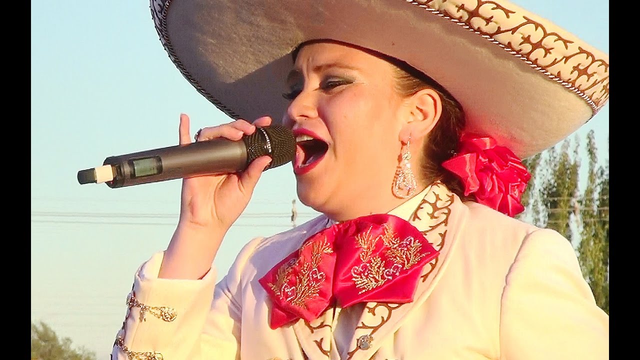 MARIELA RIQUELME - LA PUERTA NEGRA - CON EL MARIACHI CALICANTO - COVER - VIDEO OFICIAL - EN VIVO