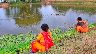 Fishing Video || Fishing has been the profession of village lady since ancient times || Fish hunting