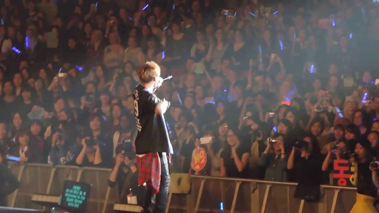 [HD] 131109 Super Show 5 in London - Intro & Oppa Oppa