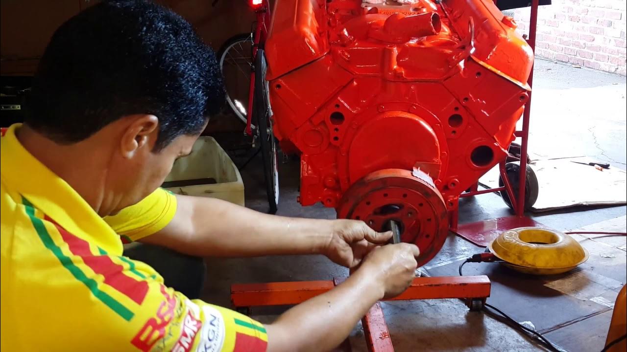 How to install the harmonic balancer sbc 350 engine - YouTube