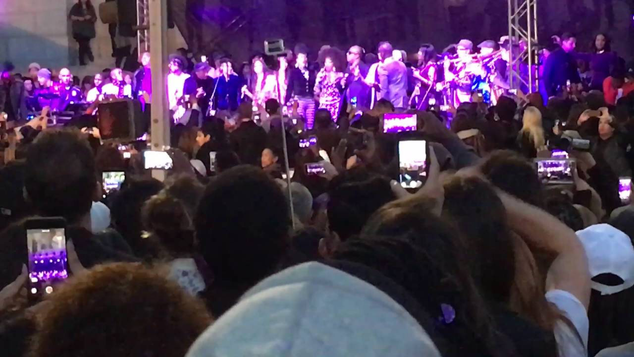Prince Tribute at City Hall Los Angeles, ca 05/06/2016