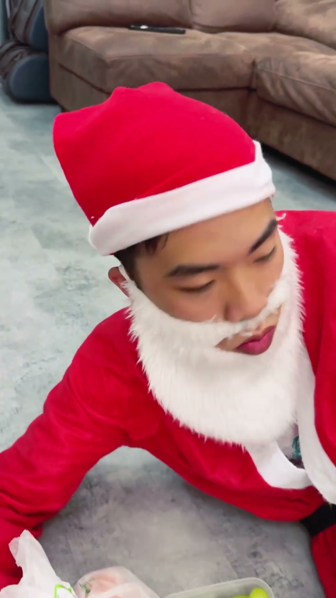 EP 2 - Ông già Noel xui xẻo bởi 2 chị em gái | Unlucky Santa Claus #shorts