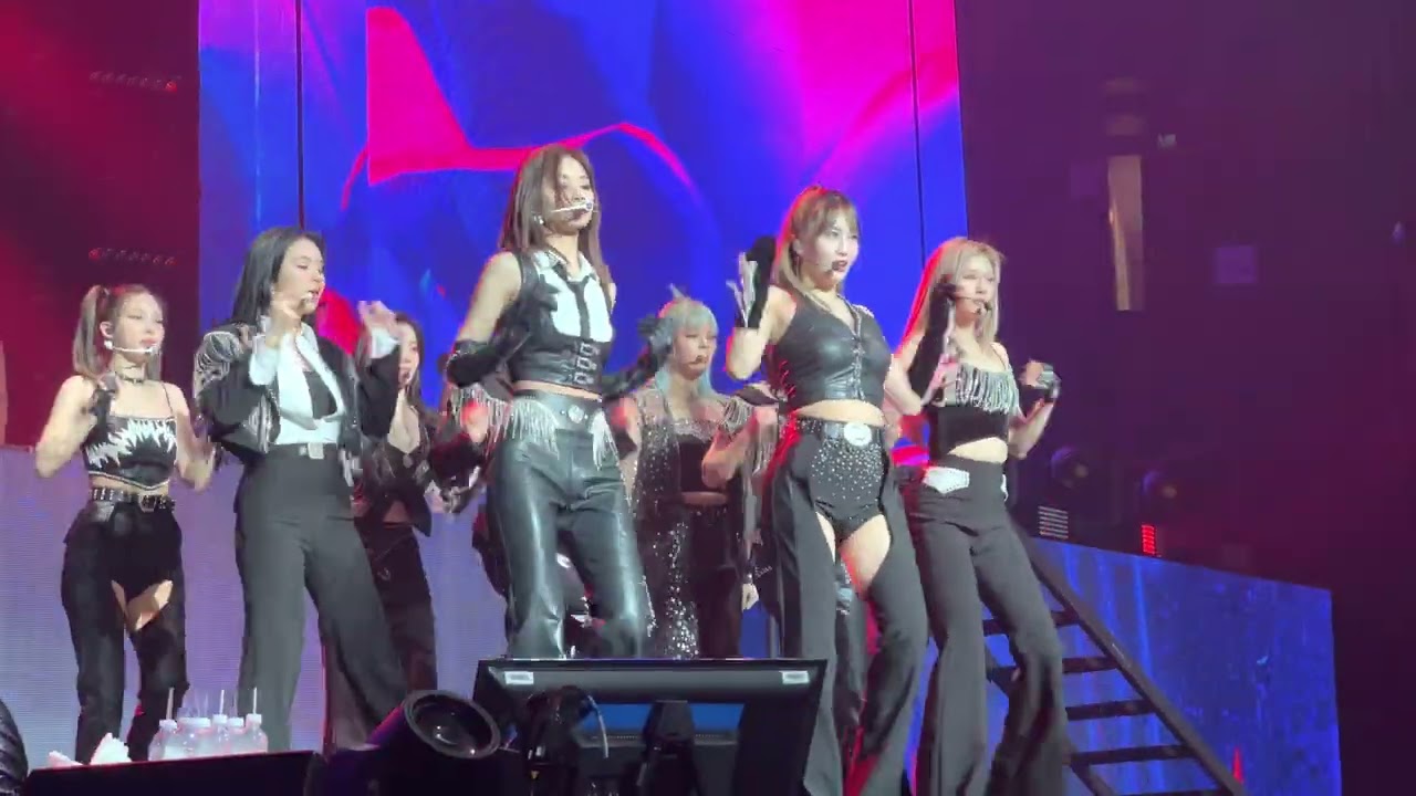 TWICE (트와이스) 4th World Tour III - I CAN'T STOP ME (Oakland) - 021822 [Fancam]