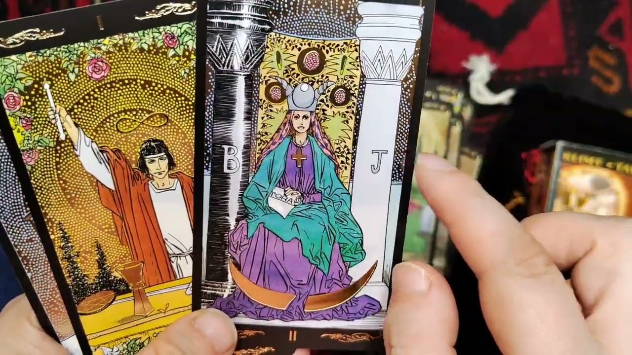 Golden Universal Tarot | My tarot collection