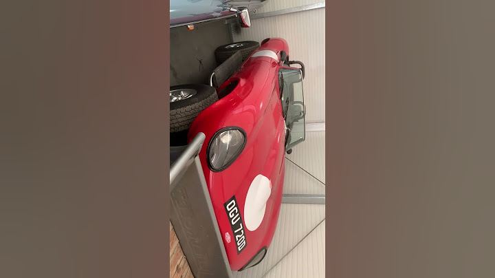 Funny looking E-Type? #classiccars #automobile #retroclassiccar
