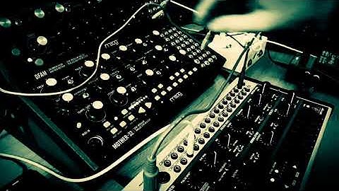 (Remastered) Moog M32 "Tubular Bells" (by Mike Oldfield) live jam with DFAM and Behringer Crave.