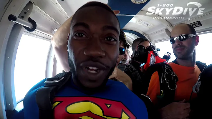 Darryl Hines's Tandem skydive!