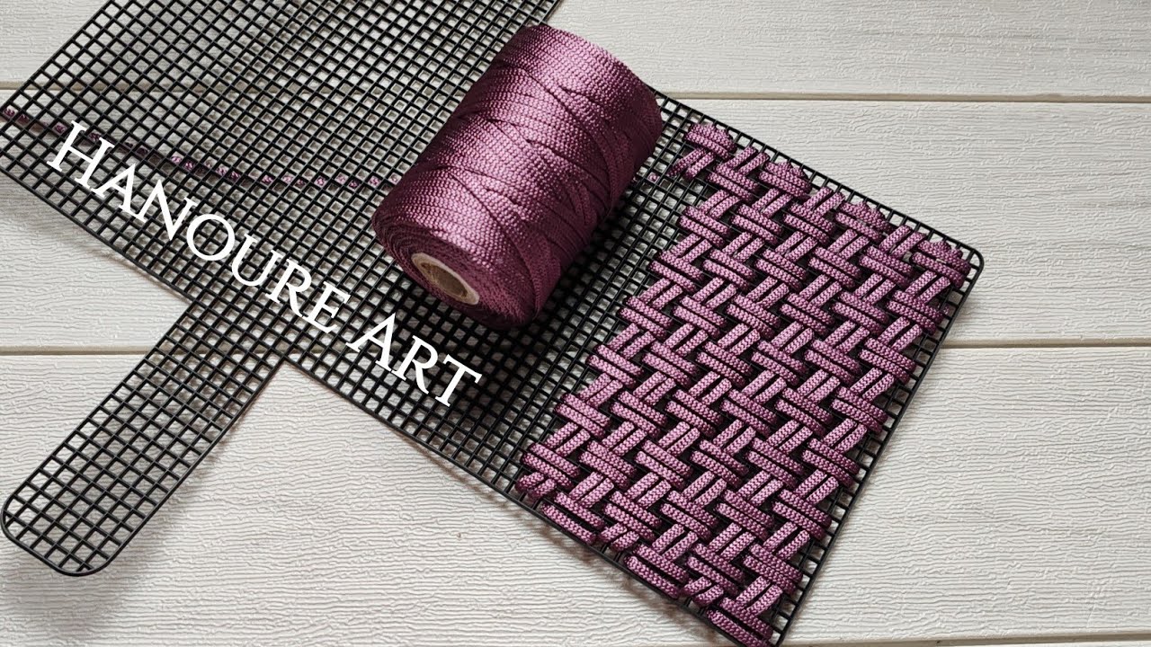 NEW STITCH ON  PLASTIC CANVAS GRID TO MAKE AN ELEGANT AND LUXURIOUS BAG