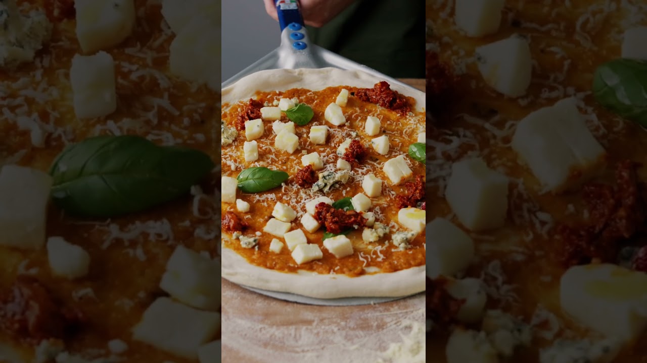 Celebrating the end of October with a spectacular pizza! 🎃🍕 60-hour fermented sourdough at 67% 💦