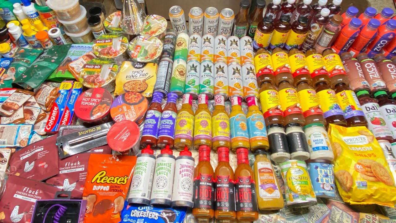 DUMPSTER DIVING GOLDMINE MEGA HAUL! FREE HEALTHY GOODIES GROCERIES 😱