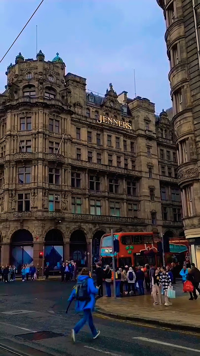 Some beautiful views and notable landmarks in Edinburgh. #youtubeshorts #viralvideo #shorts #travel