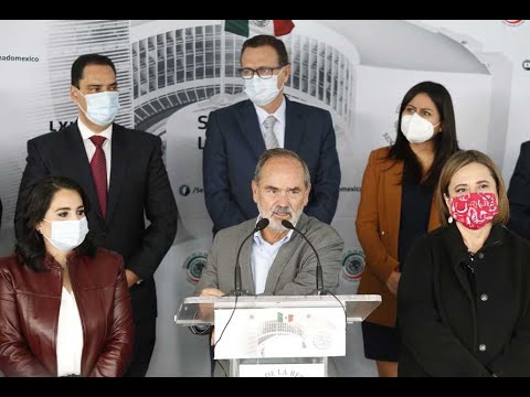 Senador Gustavo Madero Muñoz en la conferencia del prensa del GPPAN