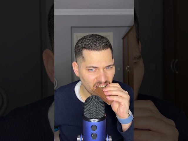 BİM’İN VIRAL OLAN CİPSLİ ÇİKOLATA DENİYORUM 🍫 | MUKBANG ASMR | ASMR #Shorts