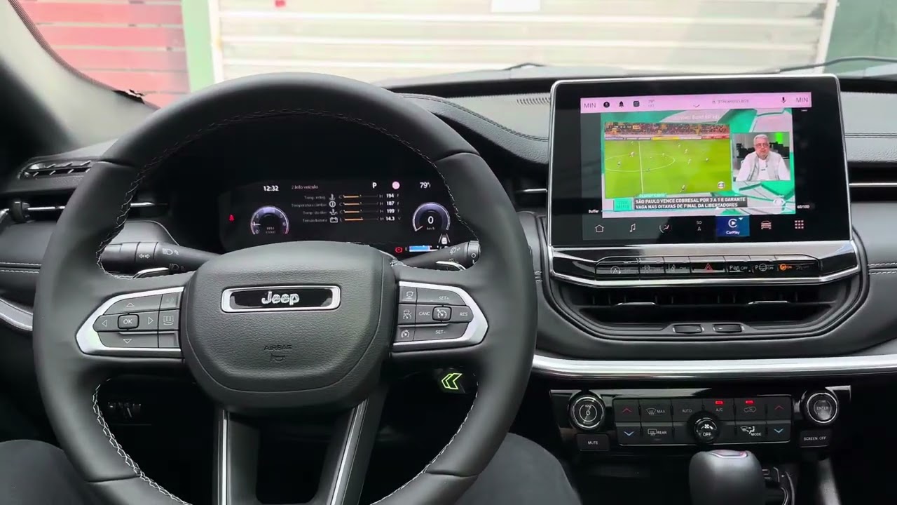 Jeep Compass 2023 - entretenimento a bordo + TV Digital - ArtsomAuto