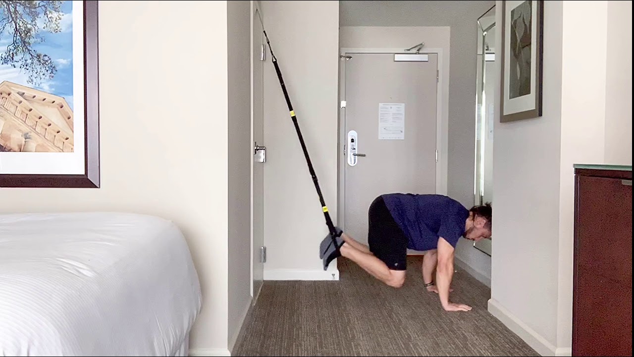 Knee Tucks with Suspension Trainer - YouTube