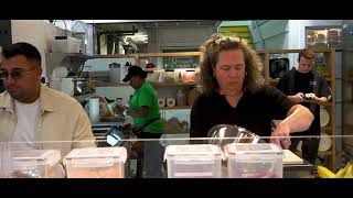 Reading Terminal Market: "Meet The Merchants" - Main Squeeze Philly