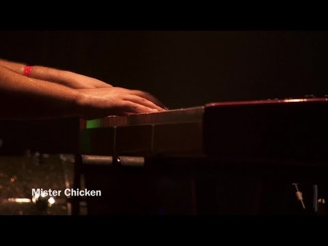 Deluxe - Mister Chicken