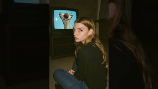 Anya Taylor‑Joy’s 1994 Ice Age Flashback! 📺🐢