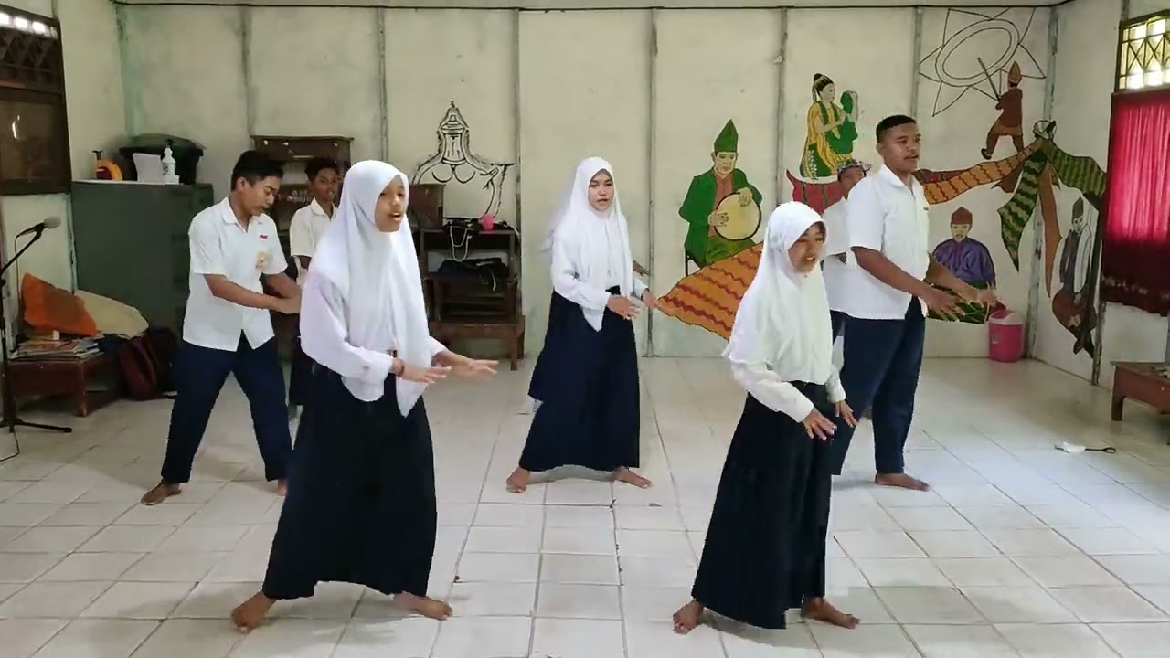 Praktek Bernyanyi Unisono Lagu 