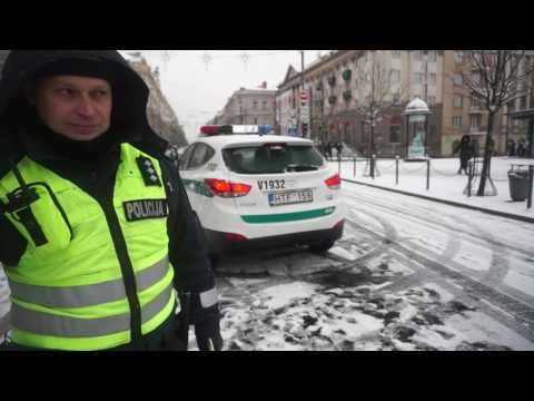 Video: Kas Yra Policininkas, žuvęs šaudydamas Kalifornijoje