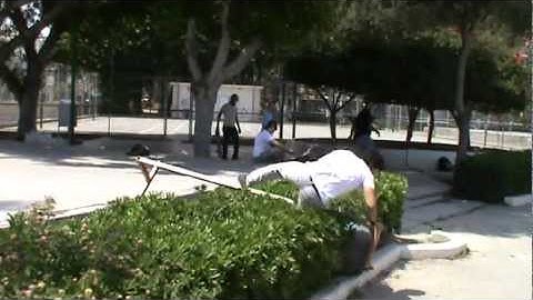 Boardslide gone wrong but could have been worse