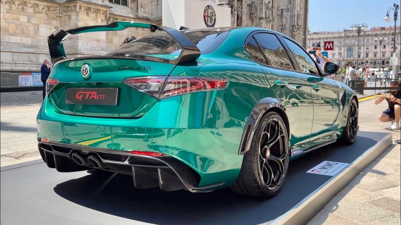 2021 Alfa Romeo Giulia GTAm exterior & interior details (beautiful