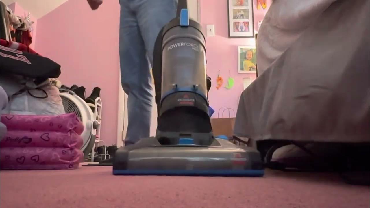 Bissell vacuum, vacuum the carpets YouTube