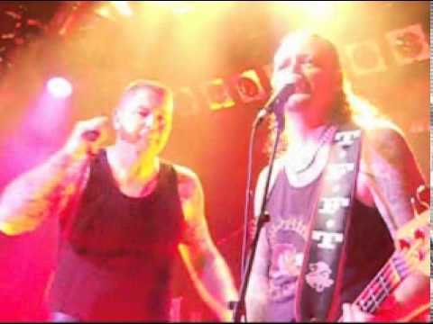 Guarda T.H.U.G singing never change su YouTube Guarda T.H.U.G singing never change su YouTube